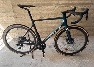 BICI  DA STRADA  SCOTT ADDICT RC PRO