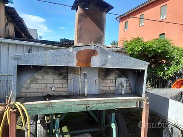 forno a legna su ruote per pizza o altro