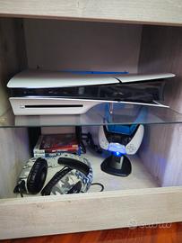PS5 Slim Disco + 2 Joy Caricanti + 3 Giochi Top + 