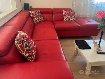Divano angolare rosso