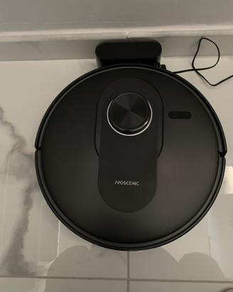 Robot aspirapolvere e lavapavimenti