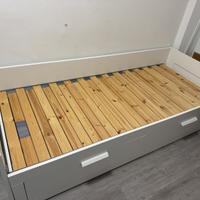 Divano letto IKEA BRIMNES +2 materassi IKEA MALFO
