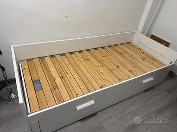 Divano letto IKEA BRIMNES +2 materassi IKEA MALFO