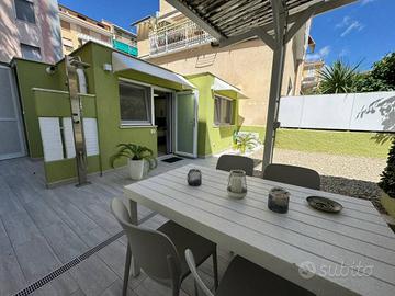 Villa di 35 m² con 2 locali e box auto a Sanremo