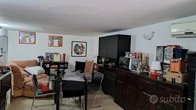 Box/Posto auto Roma [VRG]