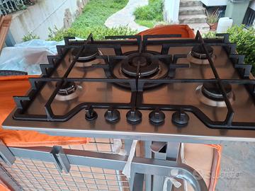 piano cottura 5 fuochi