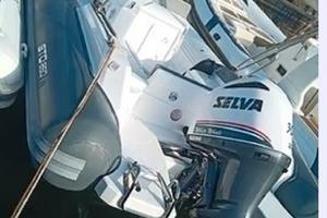 Gommone Trimarchi 850