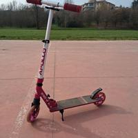 Apollo Skyracer  Monopattino