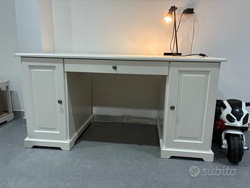 Scrivania Ikea liartop