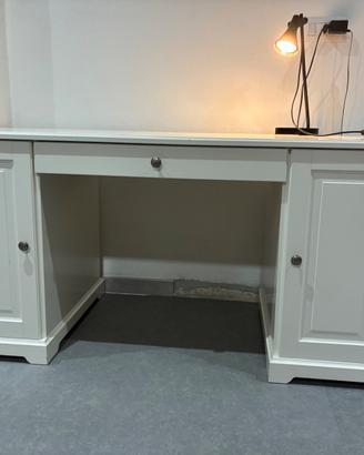 Scrivania Ikea liartop