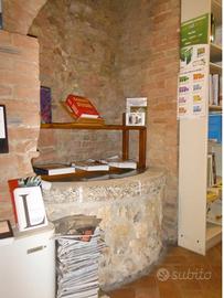 Fondo Commerciale 120 mq in centro a Siena