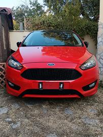 Ford Focus ST Line/Zetec S