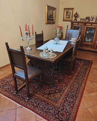 Tavolo e 4 sedie in stile 