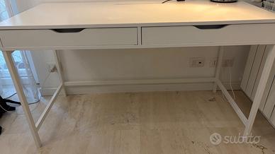 Scrivania Ikea modello Alex