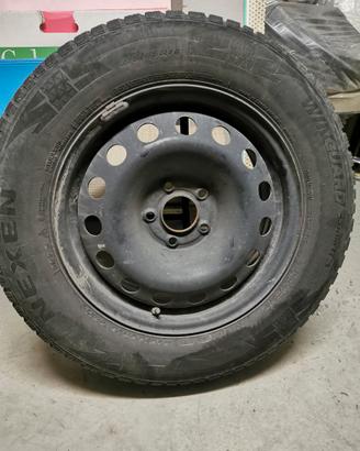 cerchioni e gomme antineve  e sensori di pressione