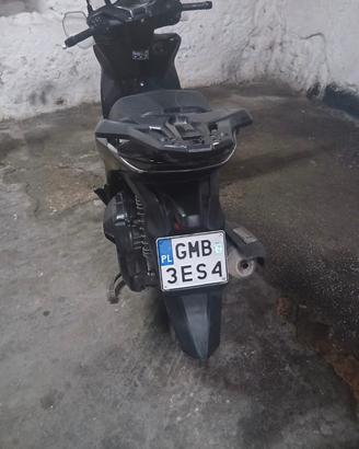 Honda sh 150 sport targa polacca
