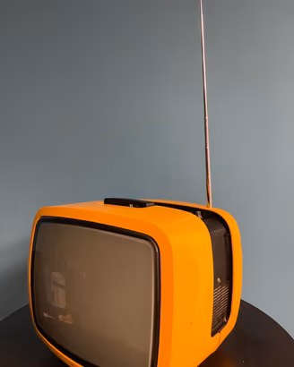 Televisore vintage Minerva Icaro 1200 - Anni '70