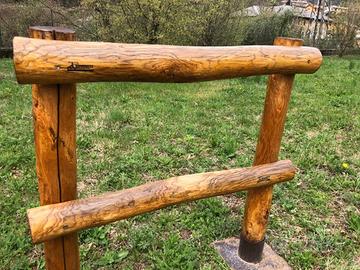Recinzioni in legno castagno scortecciato