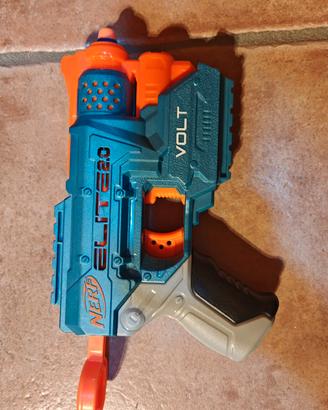 nerf elite 20 volt + nerf alpha strike
