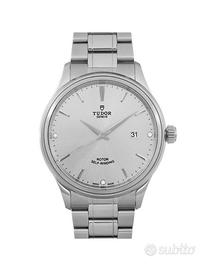 Tudor 12703