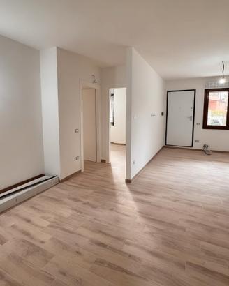 Canopoleno pressi- Nuovo,elegante e moderno