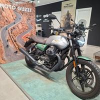 Moto Guzzi V7 Stone Centenario