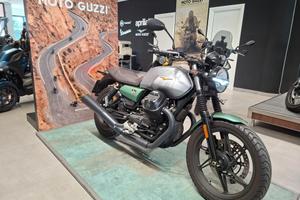 Moto Guzzi V7 Stone Centenario