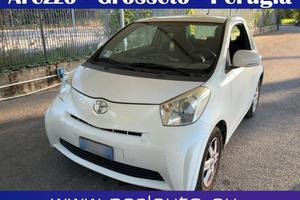 TOYOTA iQ 1.0