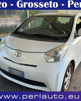 TOYOTA iQ 1.0
