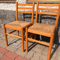 Coppia di sedie in legno