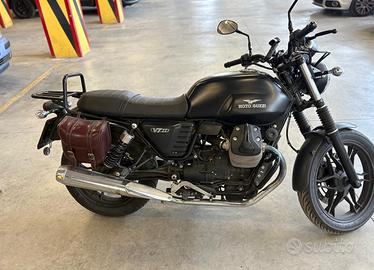Moto Guzzi V7 II Stone
