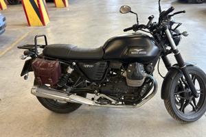 Moto Guzzi V7 II Stone