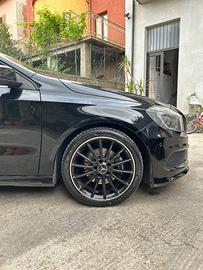 Mercedes Classe A 180 Premium Amg line