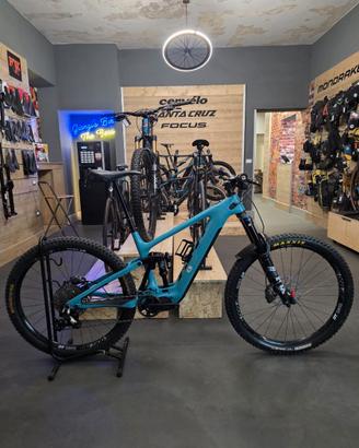 YETI 160E TURQ 90 TG.L USATO