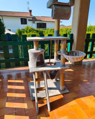 cuccia gatto 4 livelli con tiragraffi 
