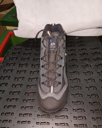 Scarpone magenta art dolomiti savana antracite