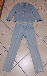 Vestito elegante uomo