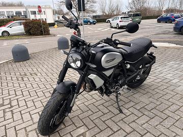 Scrambler 1100 pari al nuovo