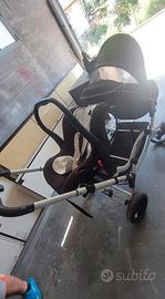 Passeggino gemellare modello "Zoom" .