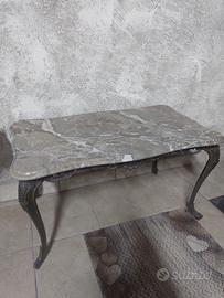 Tavolino in marmo