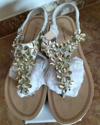 Sandali donna NUOVI n 40 infradito silver