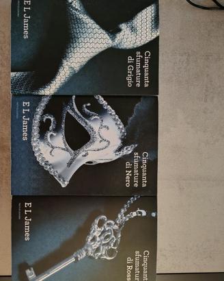 Cinquanta sfumature (trilogia) - E. L. James