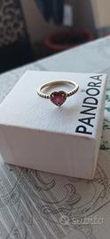 Anello cuore rosso Pandora