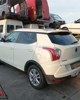 Ricambi SSANGYONG TIVOLI 2017 motore 673910 1.6D