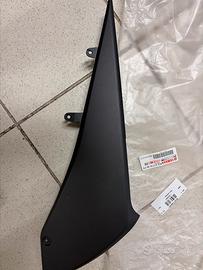 Tmax 560 2021 sotto pedana lato dx