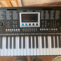 Tastiera elettronica con supporto