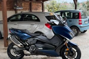 Yamaha T-Max 530 DX