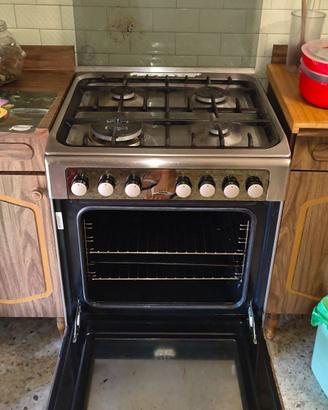 cucina Hotpoint Ariston