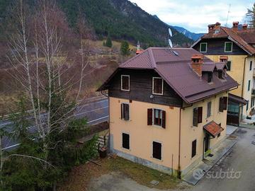 APPARTAMENTO BICAMERE CON GARAGE NEL CUORE DELL...