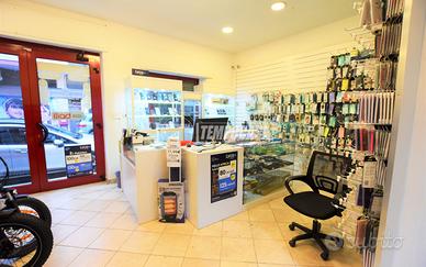 Locale commerciale in pieno centro